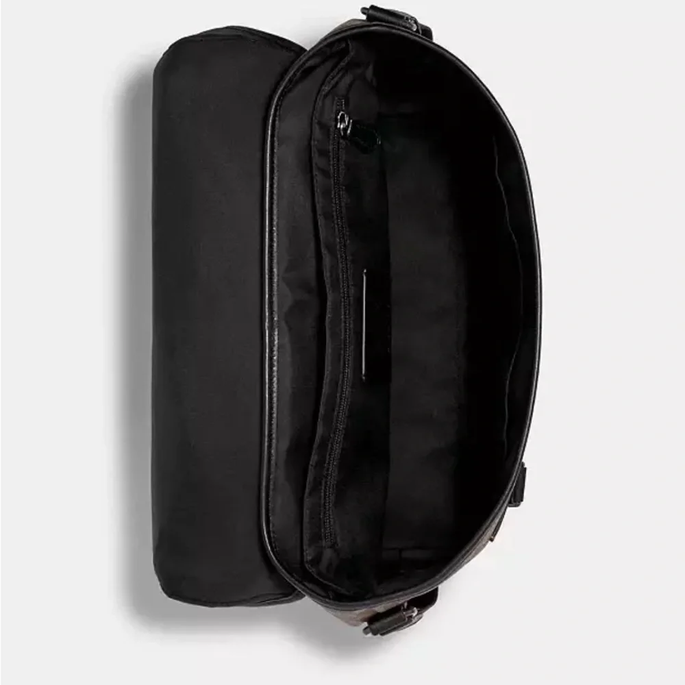 Coach Men's messenger bag - Picture 8 of 10